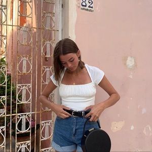 With jean white Dionne top